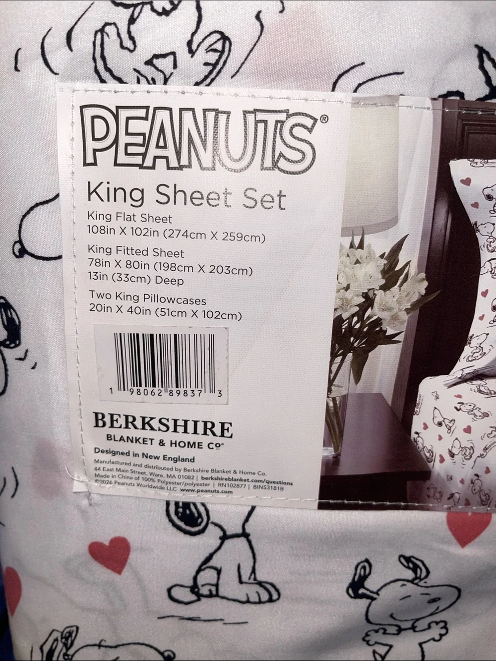 Peanuts White Sheet Set with Red Hearts and Snoopy Sketches